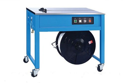  قرار دادن تسمه درون دستگاه تسمه کش